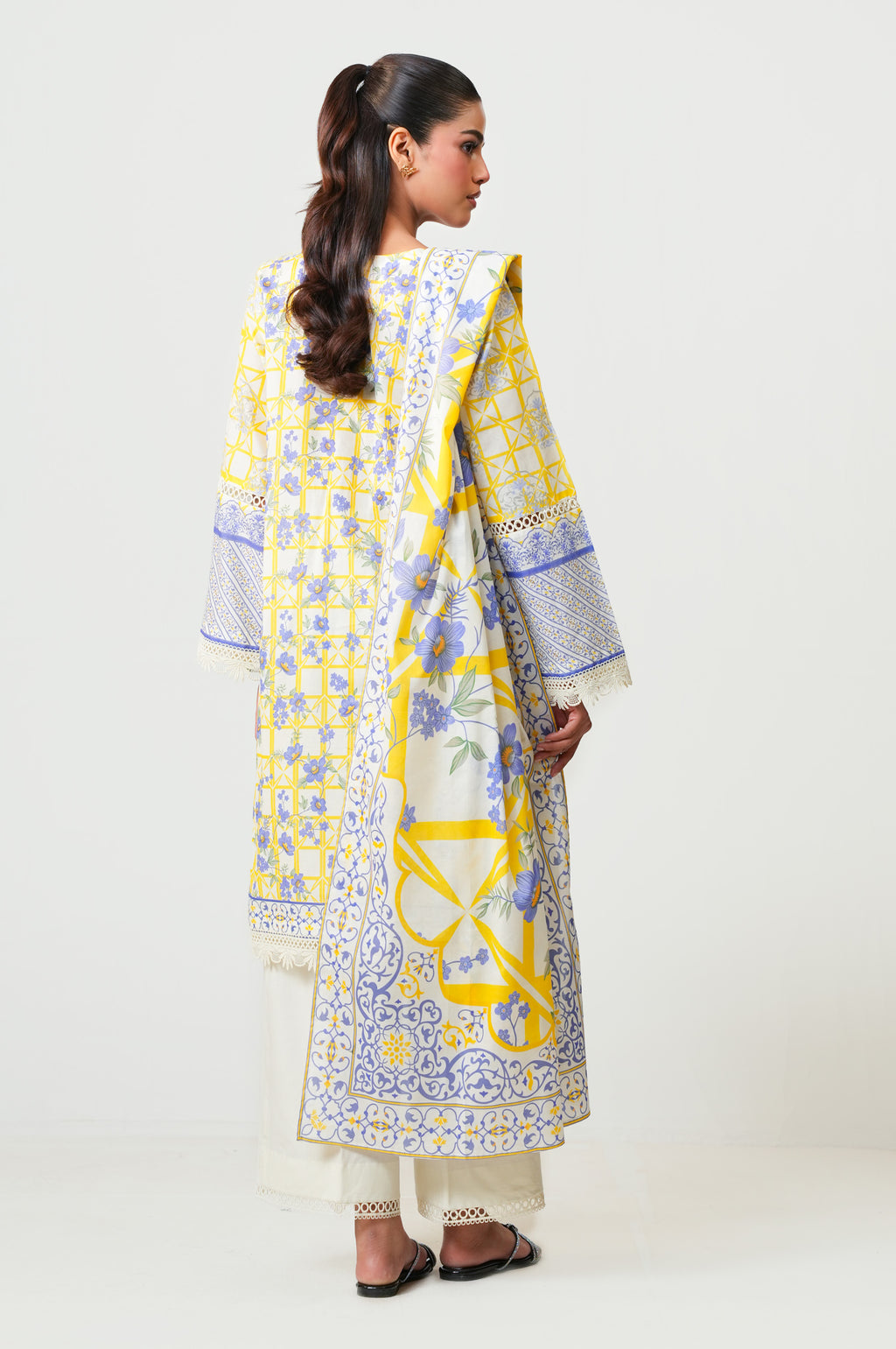 UNSTITCHED PRINTED SUIT