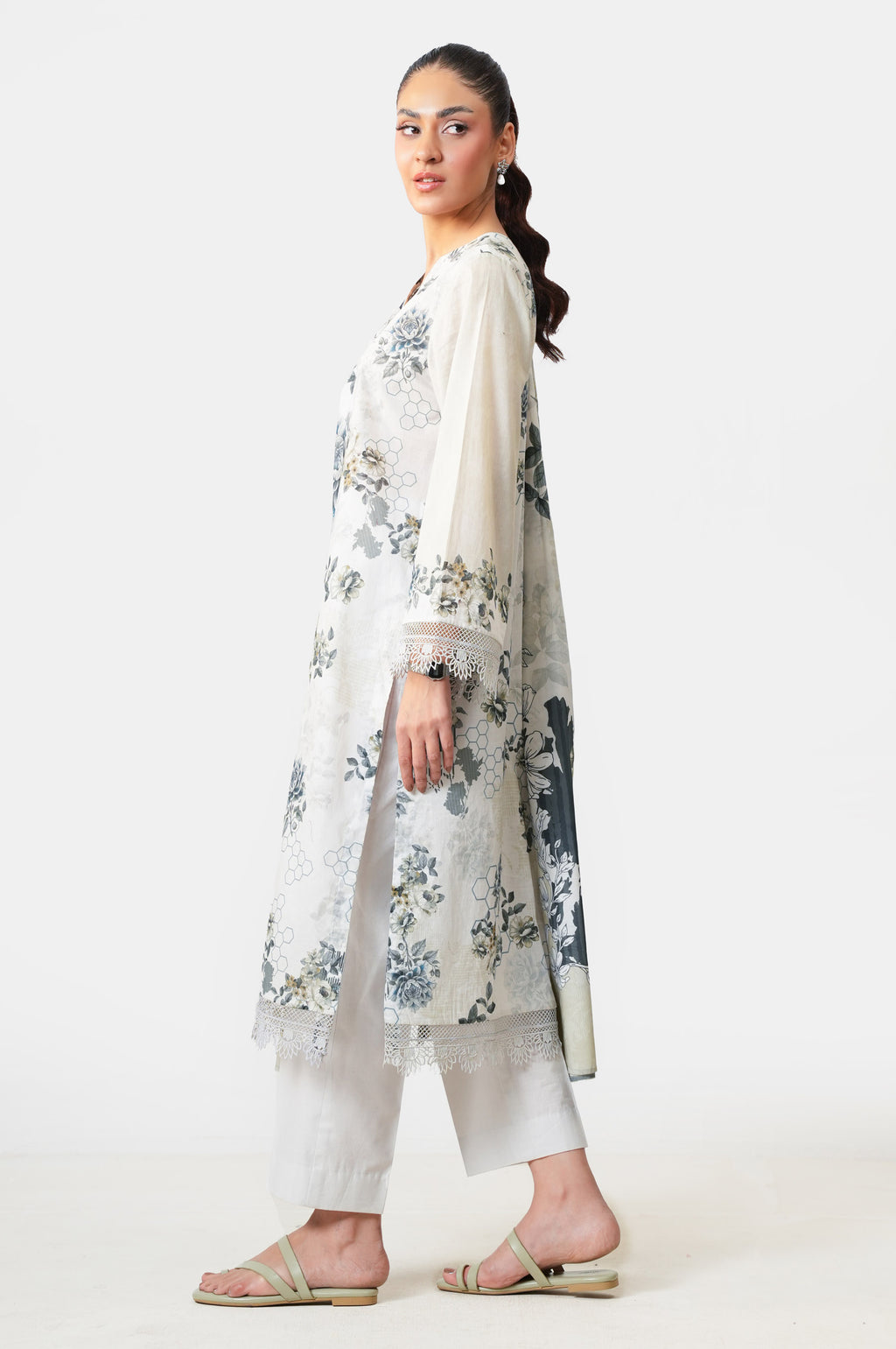 UNSTITCHED PRINTED SUIT