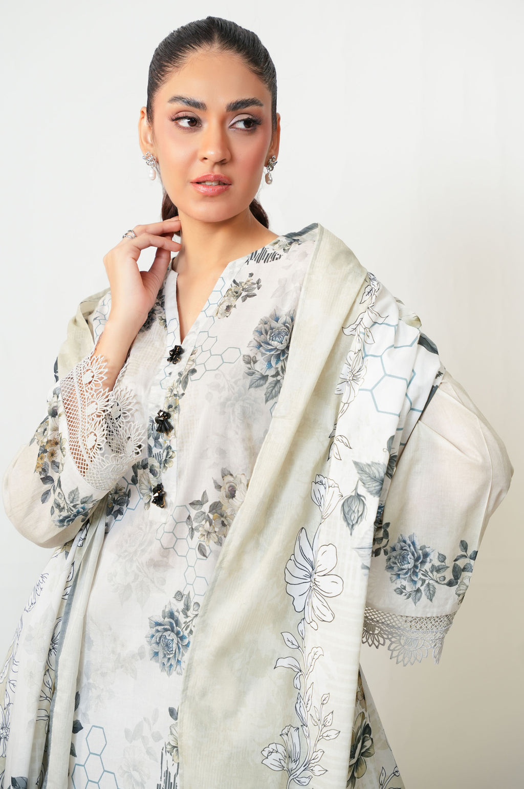 UNSTITCHED PRINTED SUIT