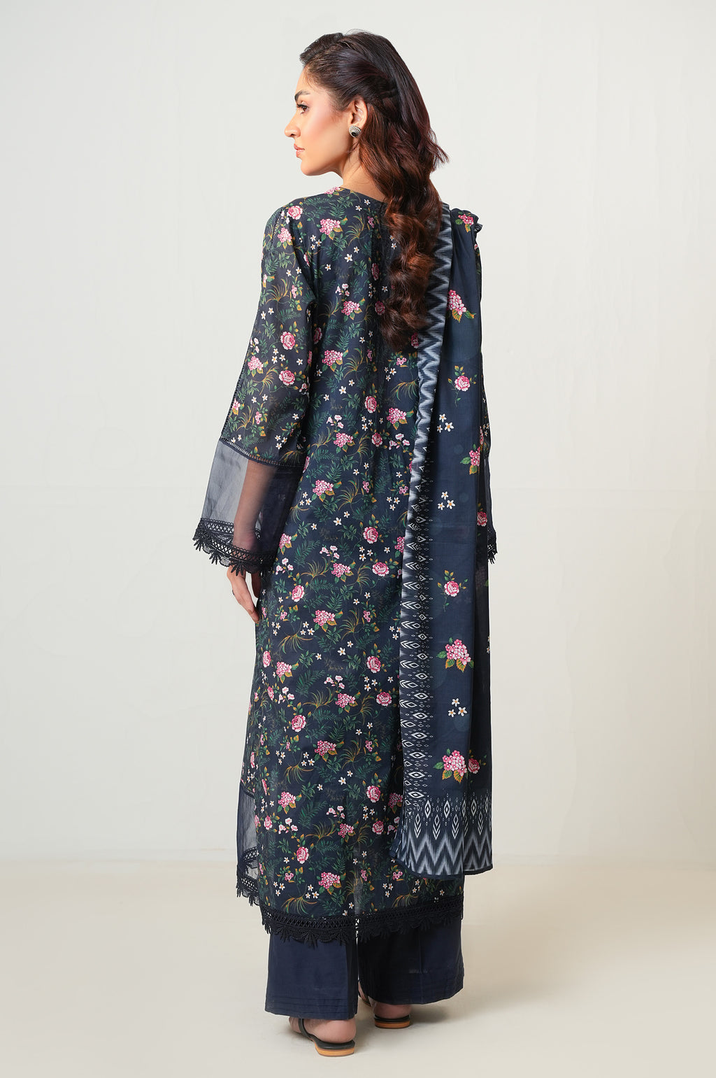 UNSTITCHED PRINTED SUIT