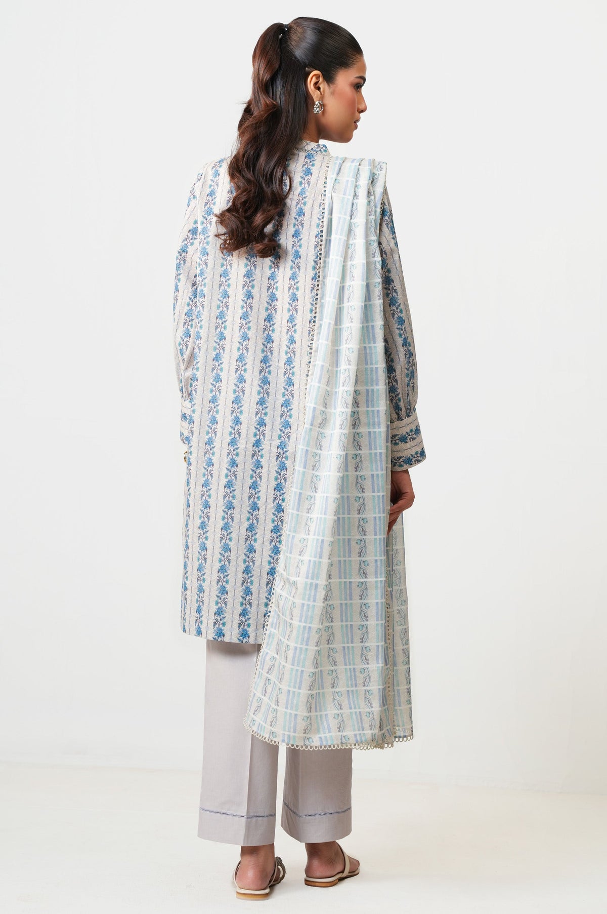 UNSTITCHED PRINTED SUIT