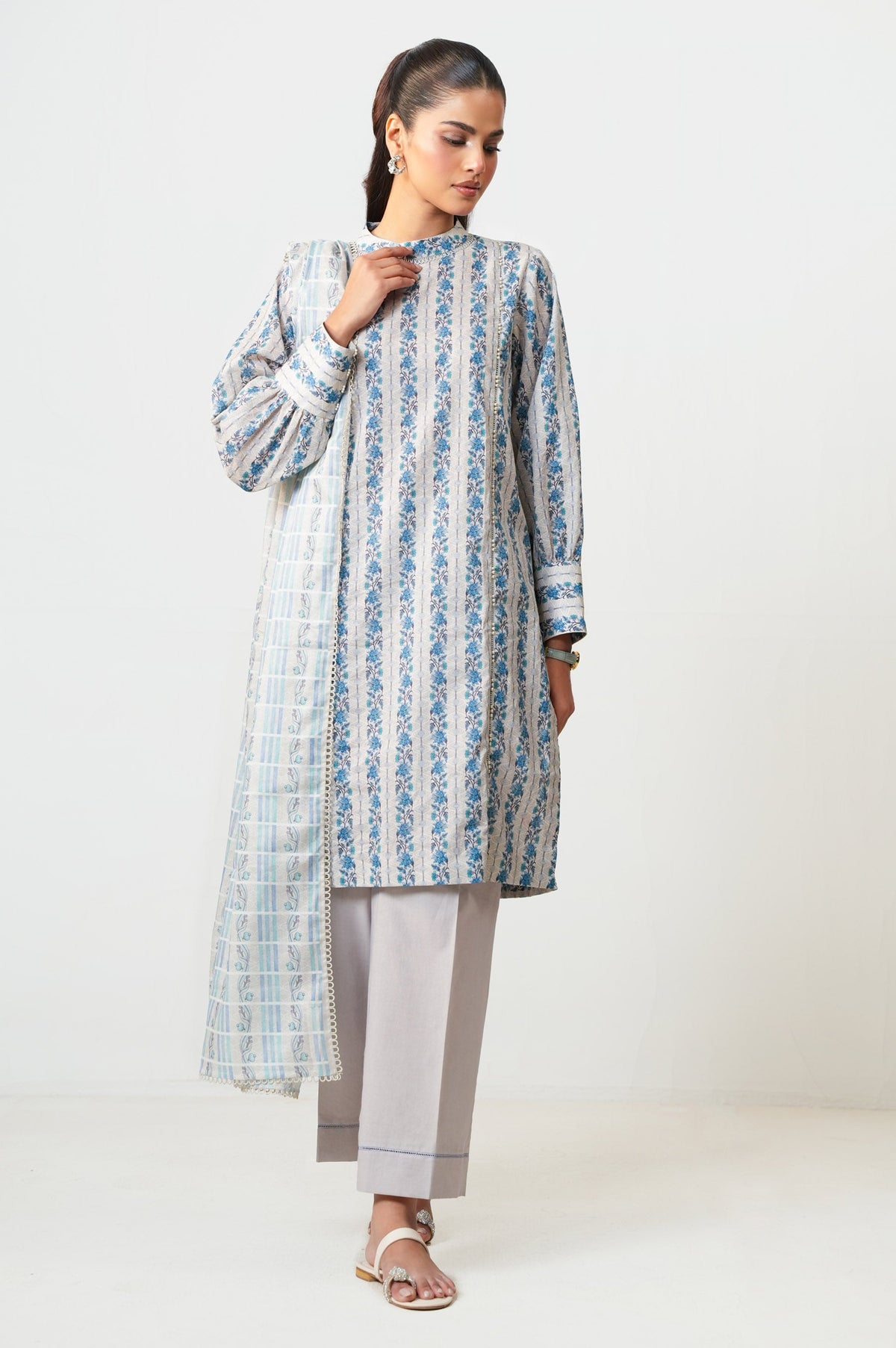 UNSTITCHED PRINTED SUIT