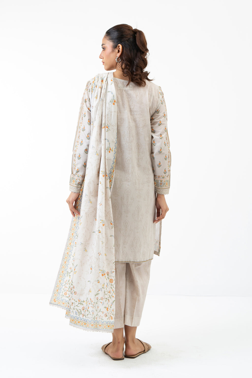 EMBROIDERED LAWN UNSTITCHED 3 PIECE SUIT