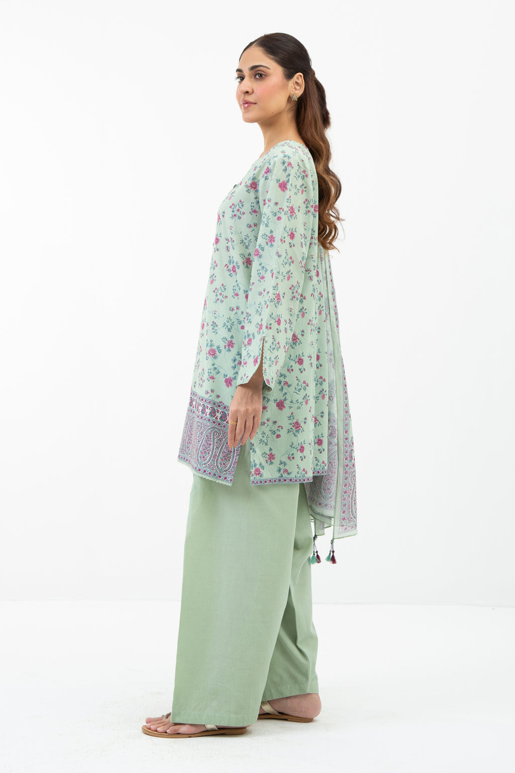 PRINTED LAWN UNSTITCHED 3 PIECE SUIT