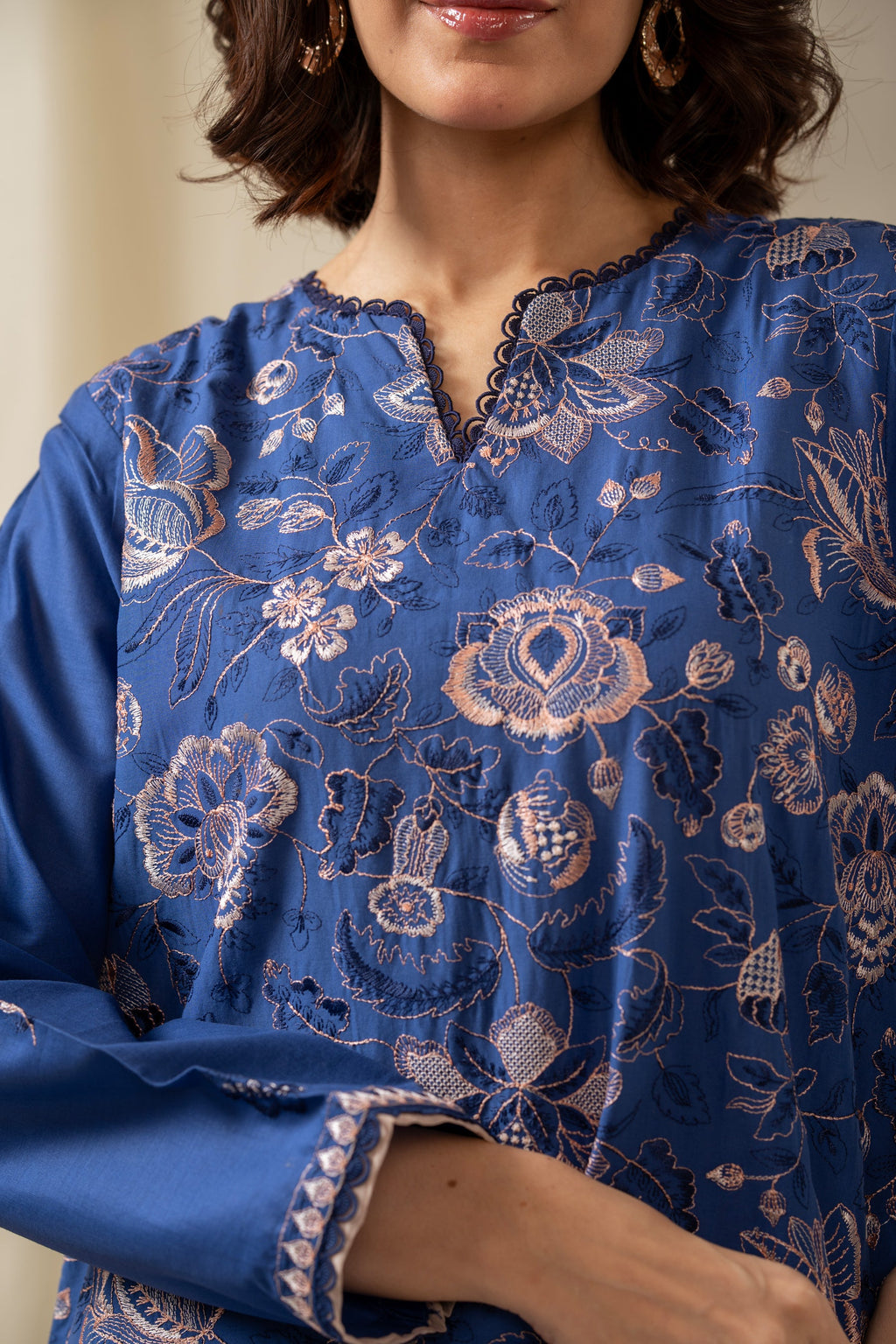 EMBROIDERED CAMBRIC UNSTITCHED 3 PIECE SUIT (FACTORY E-OUTLET)