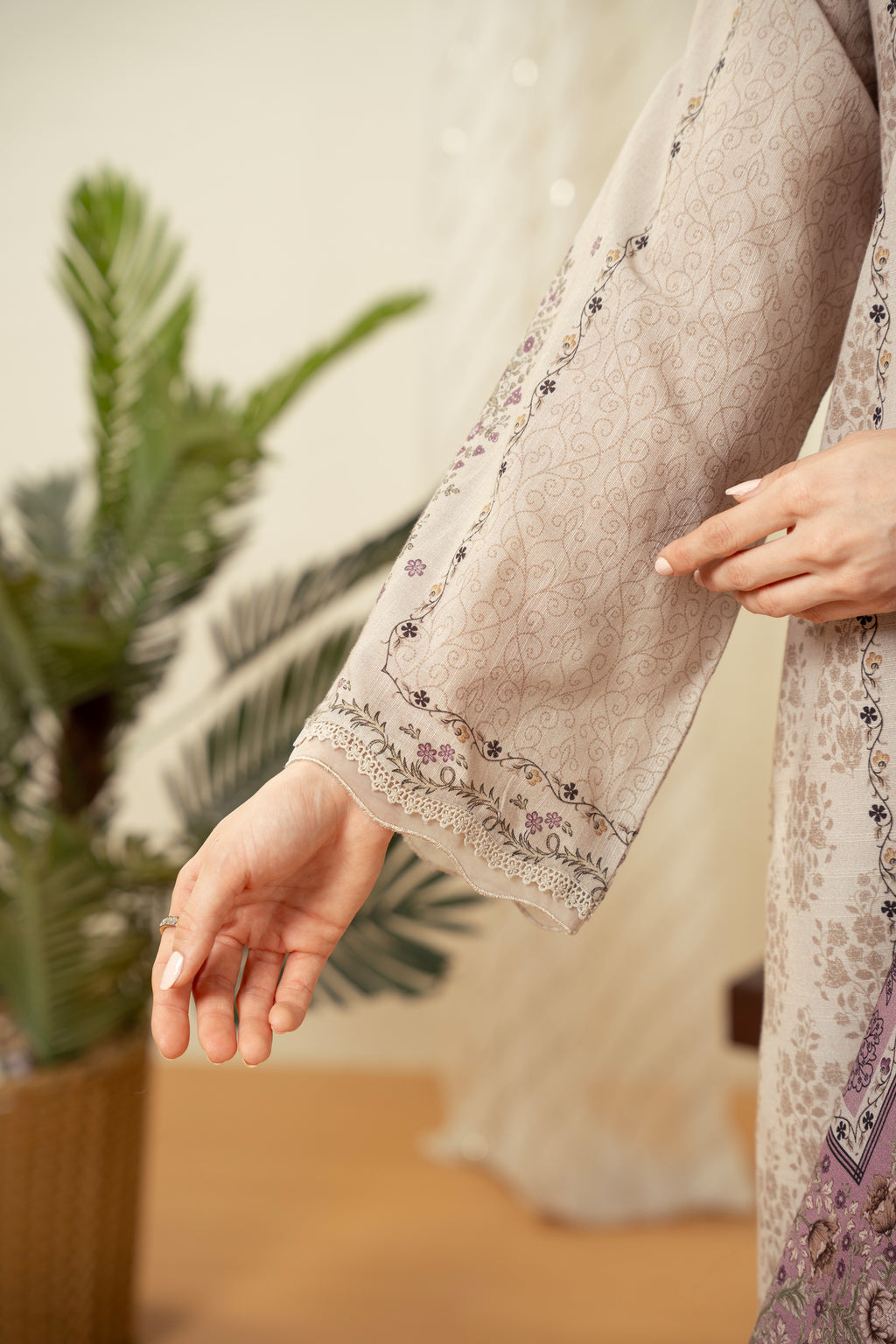 UNSTITCHED PRINTED SUIT