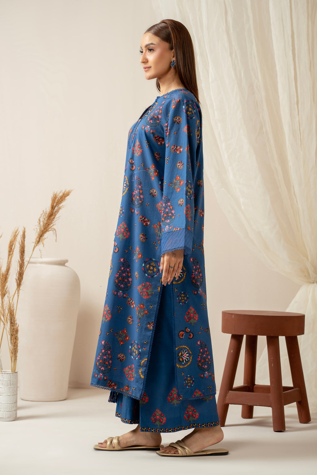 UNSTITCHED PRINTED SUIT