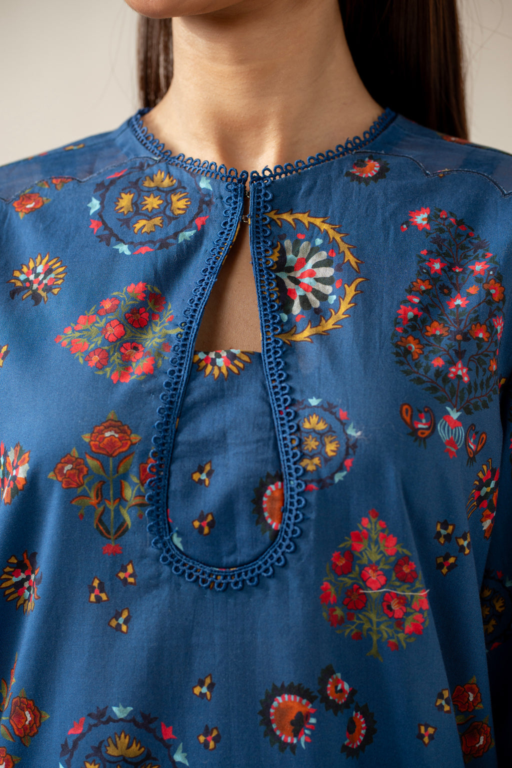 UNSTITCHED PRINTED SUIT