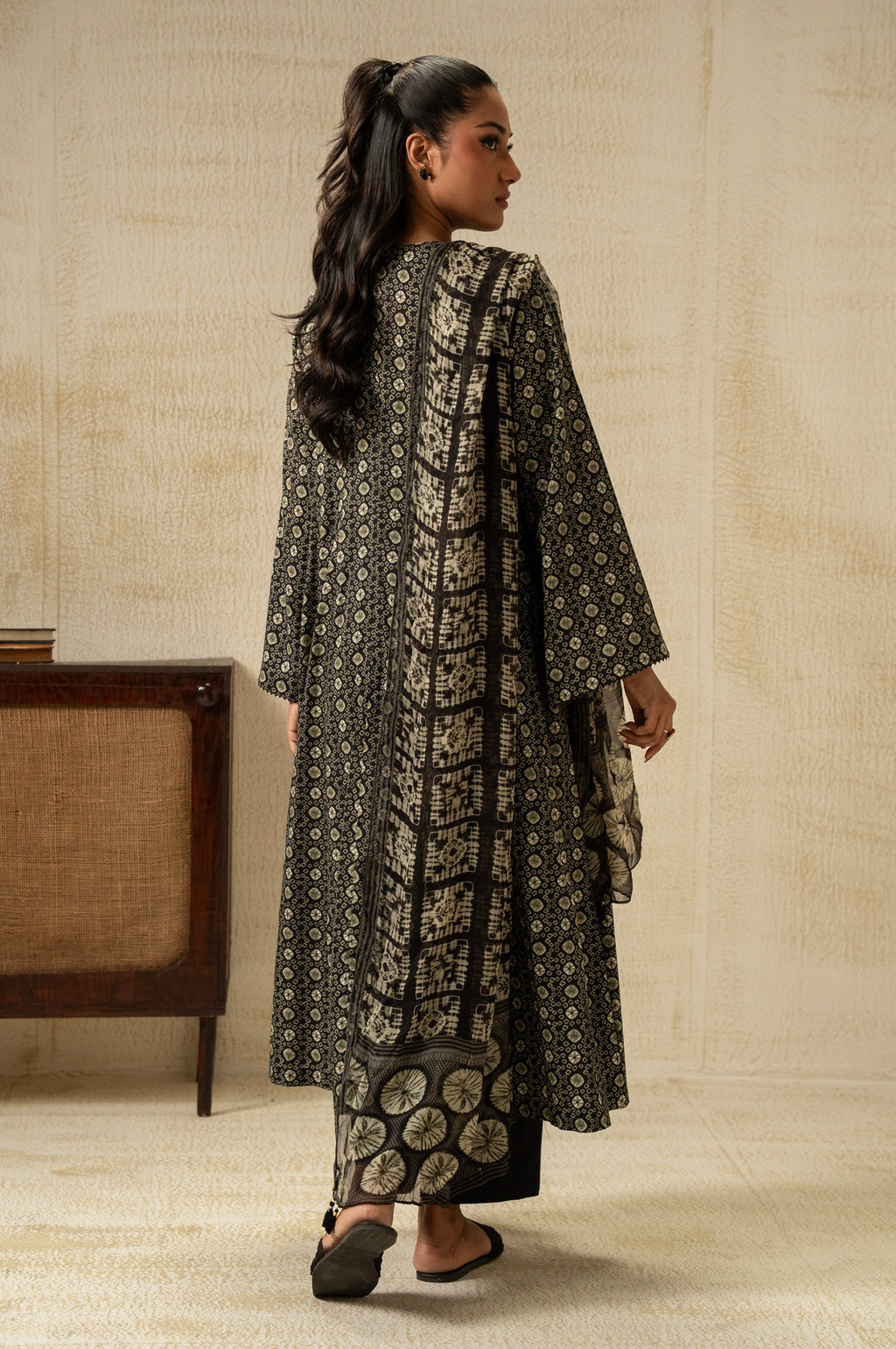 UNSTITCHED DIGITAL PRINTED SUIT