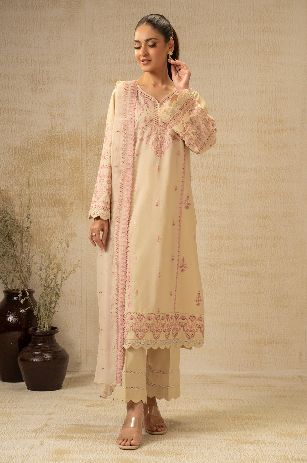 UNSTITCHED DYED EMBROIDERED SUIT