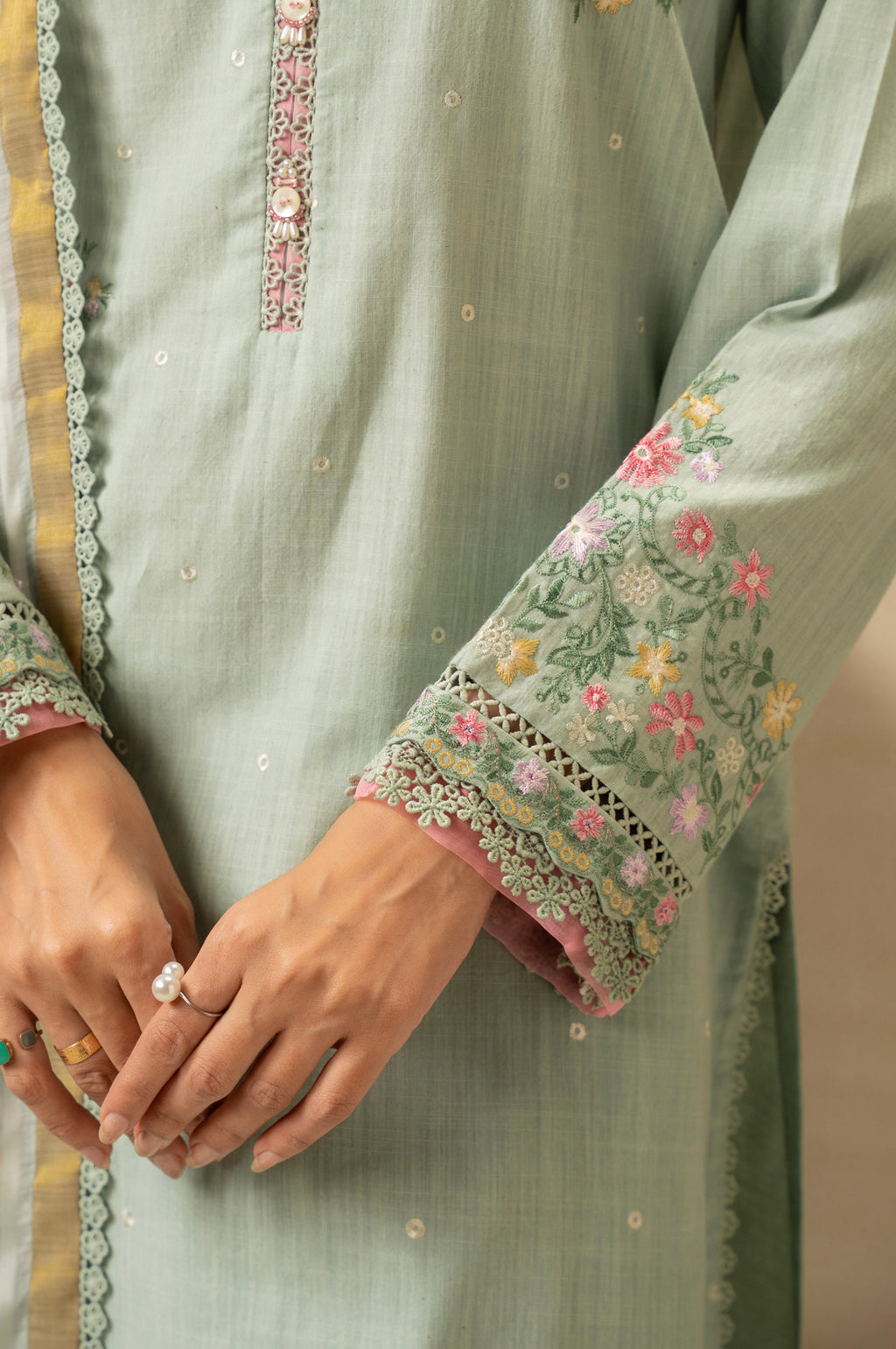 UNSTITCHED EMBROIDERED SUIT