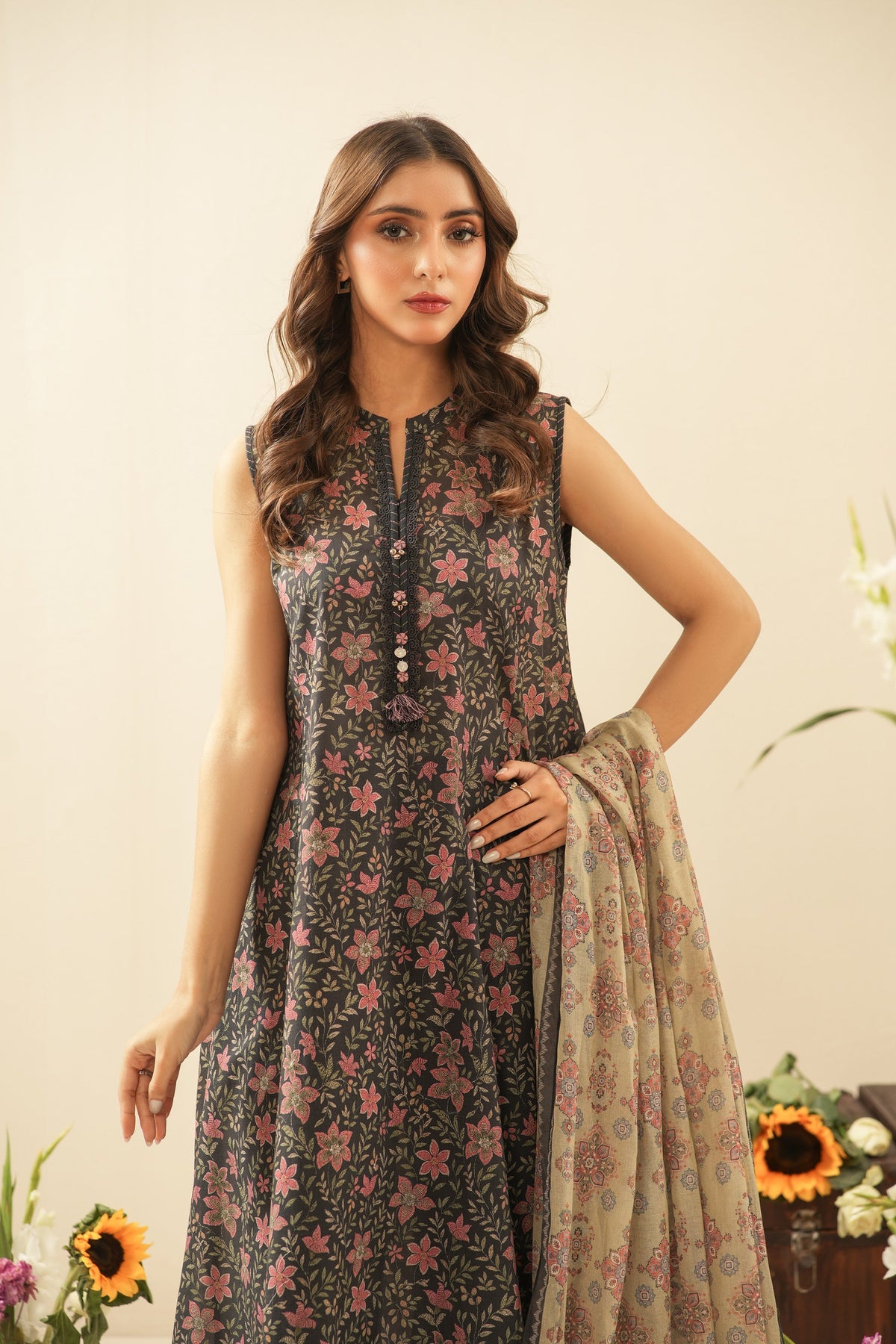 PRINTED LAWN UNSTITCHED 3 PIECE SUIT