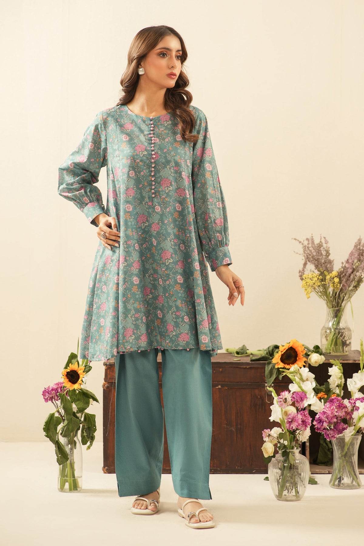 PRINTED LAWN UNSTITCHED 3 PIECE SUIT