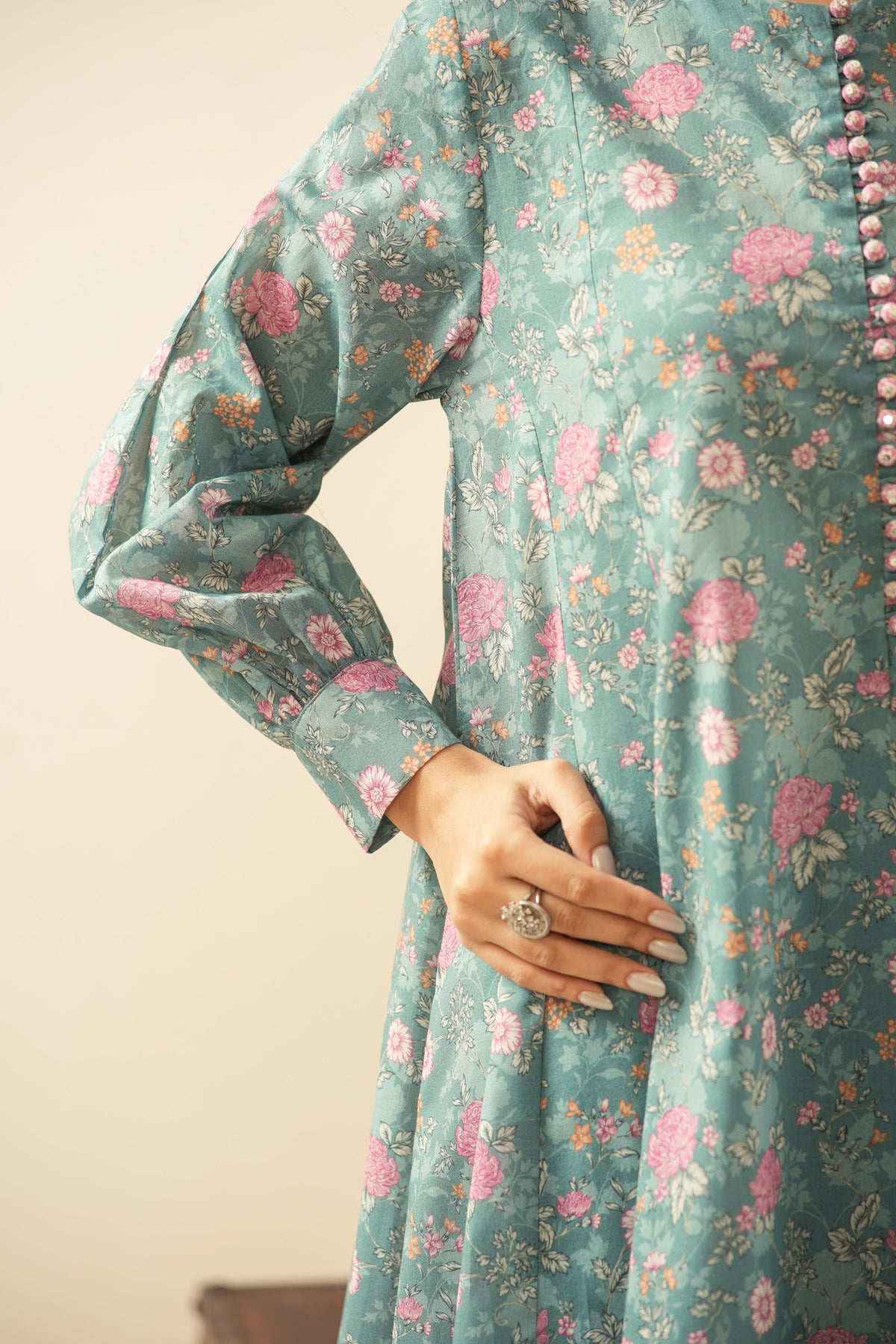 PRINTED LAWN UNSTITCHED 3 PIECE SUIT