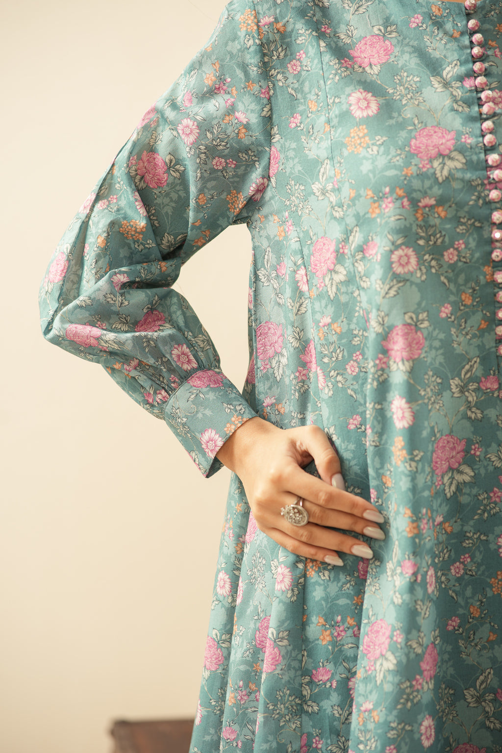 PRINTED LAWN UNSTITCHED 3 PIECE SUIT