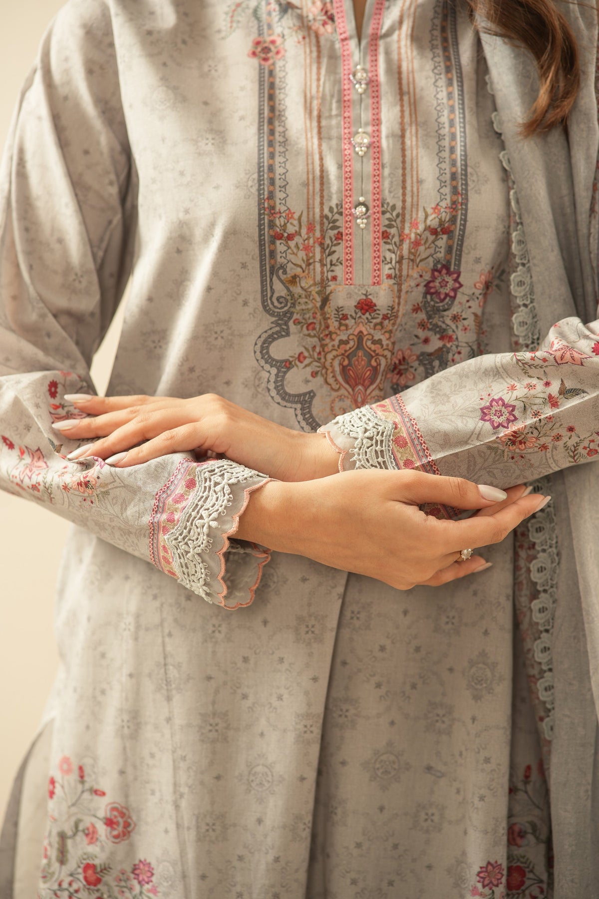 PRINTED LAWN UNSTITCHED 3 PIECE SUIT