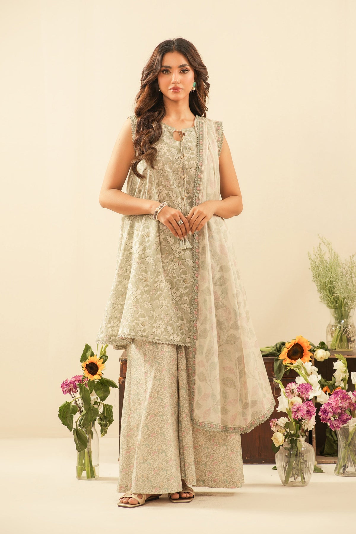 PRINTED LAWN UNSTITCHED 3 PIECE SUIT