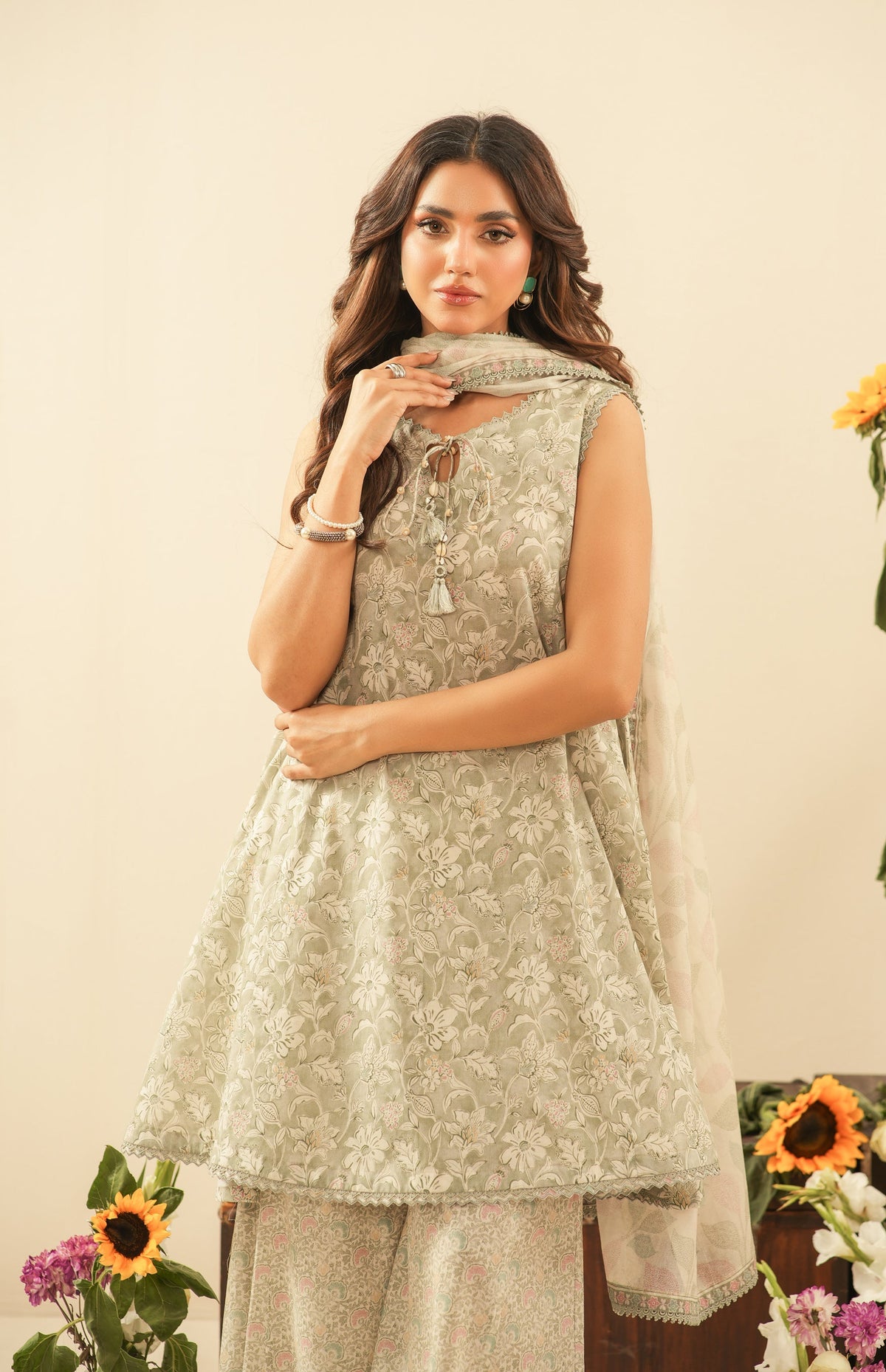 PRINTED LAWN UNSTITCHED 3 PIECE SUIT