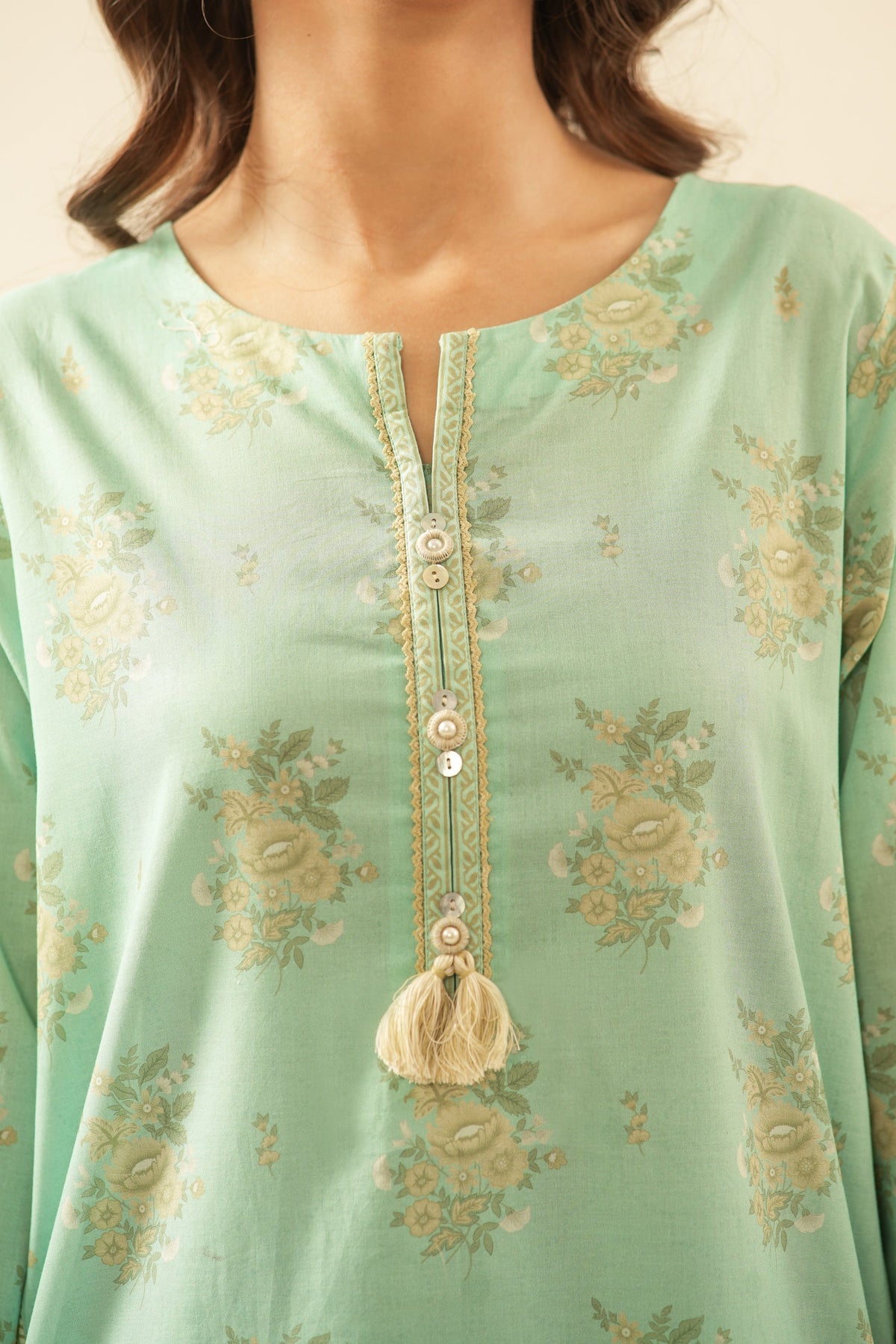 PRINTED LAWN UNSTITCHED 3 PIECE SUIT