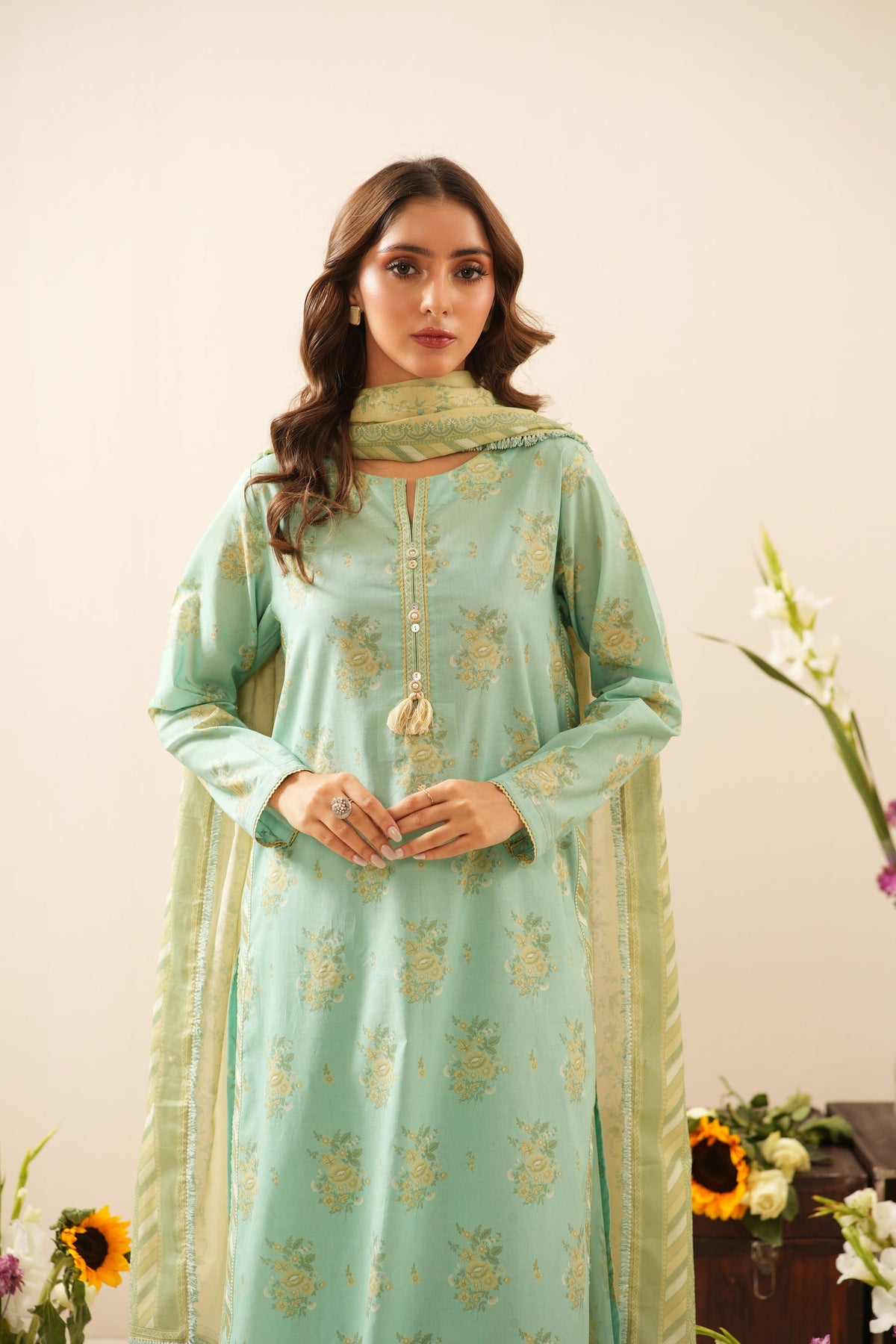 PRINTED LAWN UNSTITCHED 3 PIECE SUIT