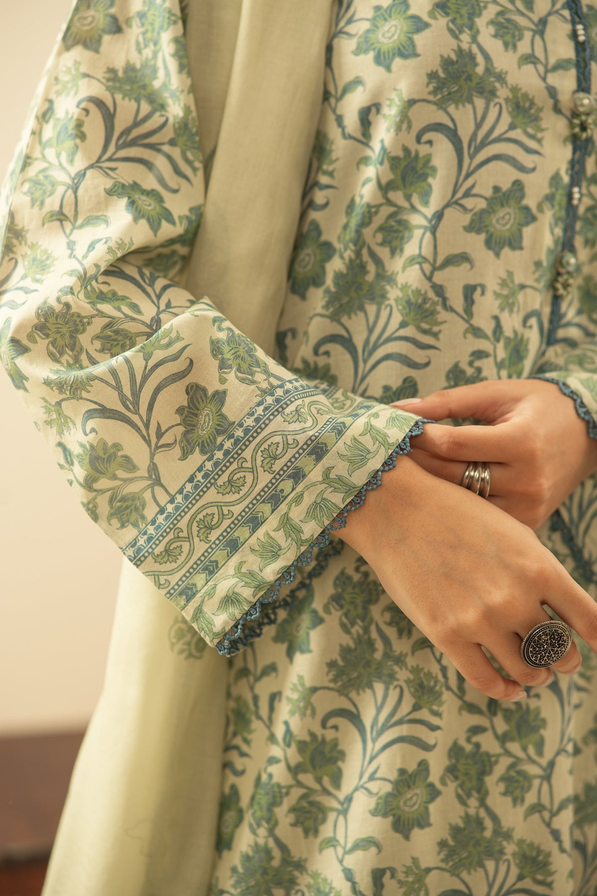 UNSTITCHED 3 PIECE SUIT