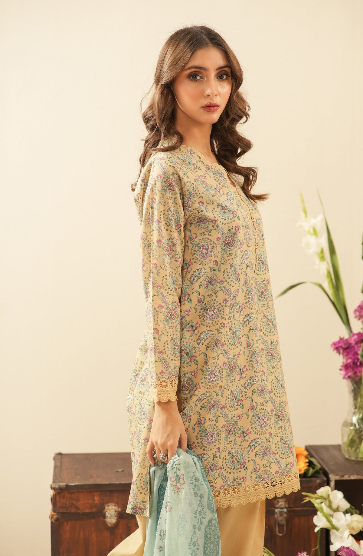 PRINTED LAWN UNSTITCHED 3 PIECE SUIT