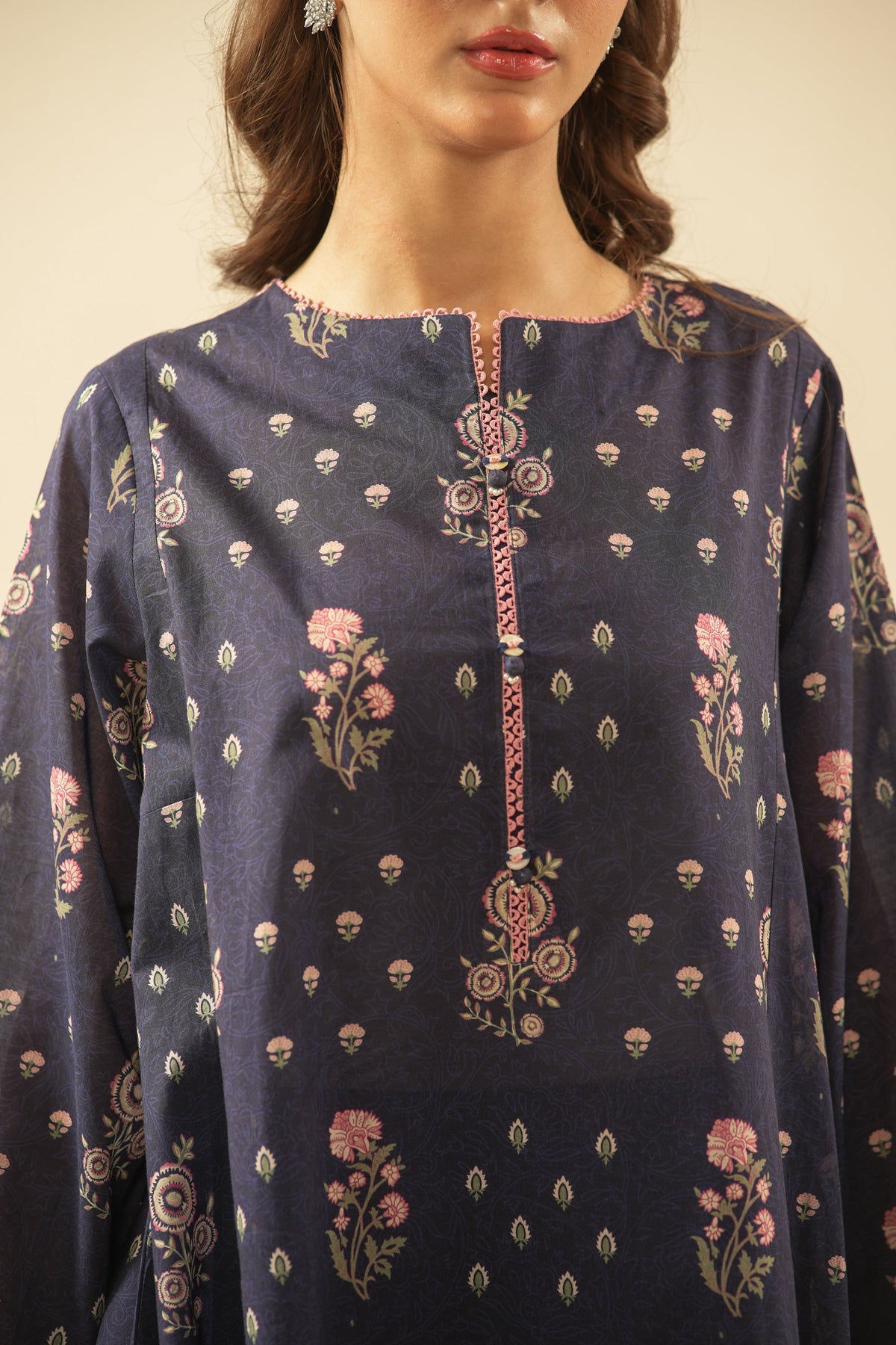 PRINTED LAWN UNSTITCHED 3 PIECE SUIT