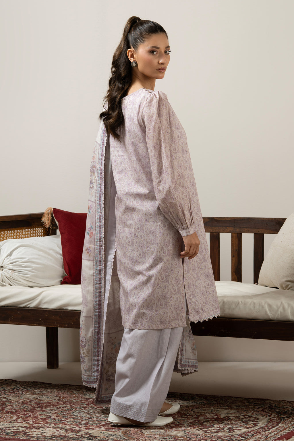 PRINTED LAWN UNSTITCHED 3 PIECE SUIT