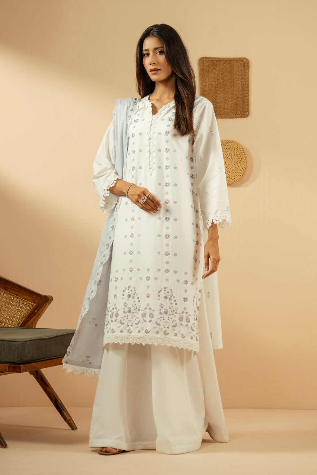 EMBROIDERED CHIKANKARI UNSTITCHED 3 PIECE SUIT