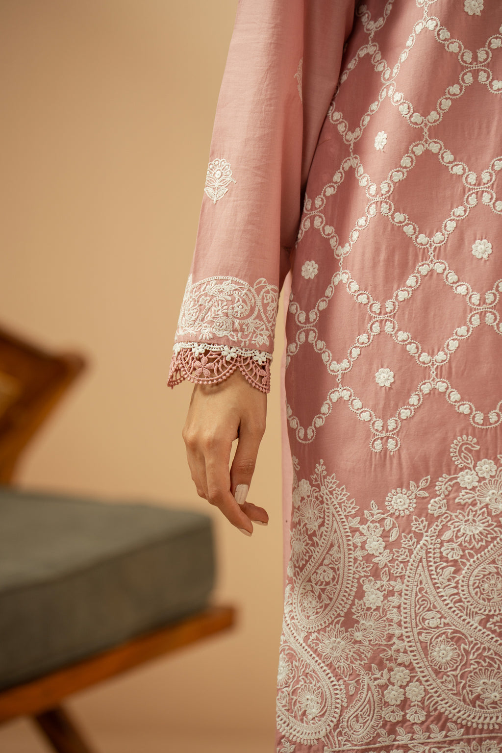 EMBROIDERED CHIKANKARI UNSTITCHED 3 PIECE SUIT