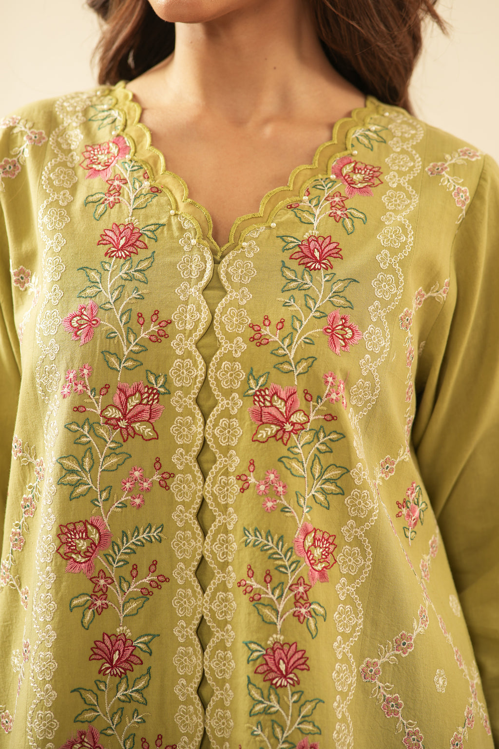EMBROIDERED CAMBRIC UNSTITCHED 3 PIECE SUIT