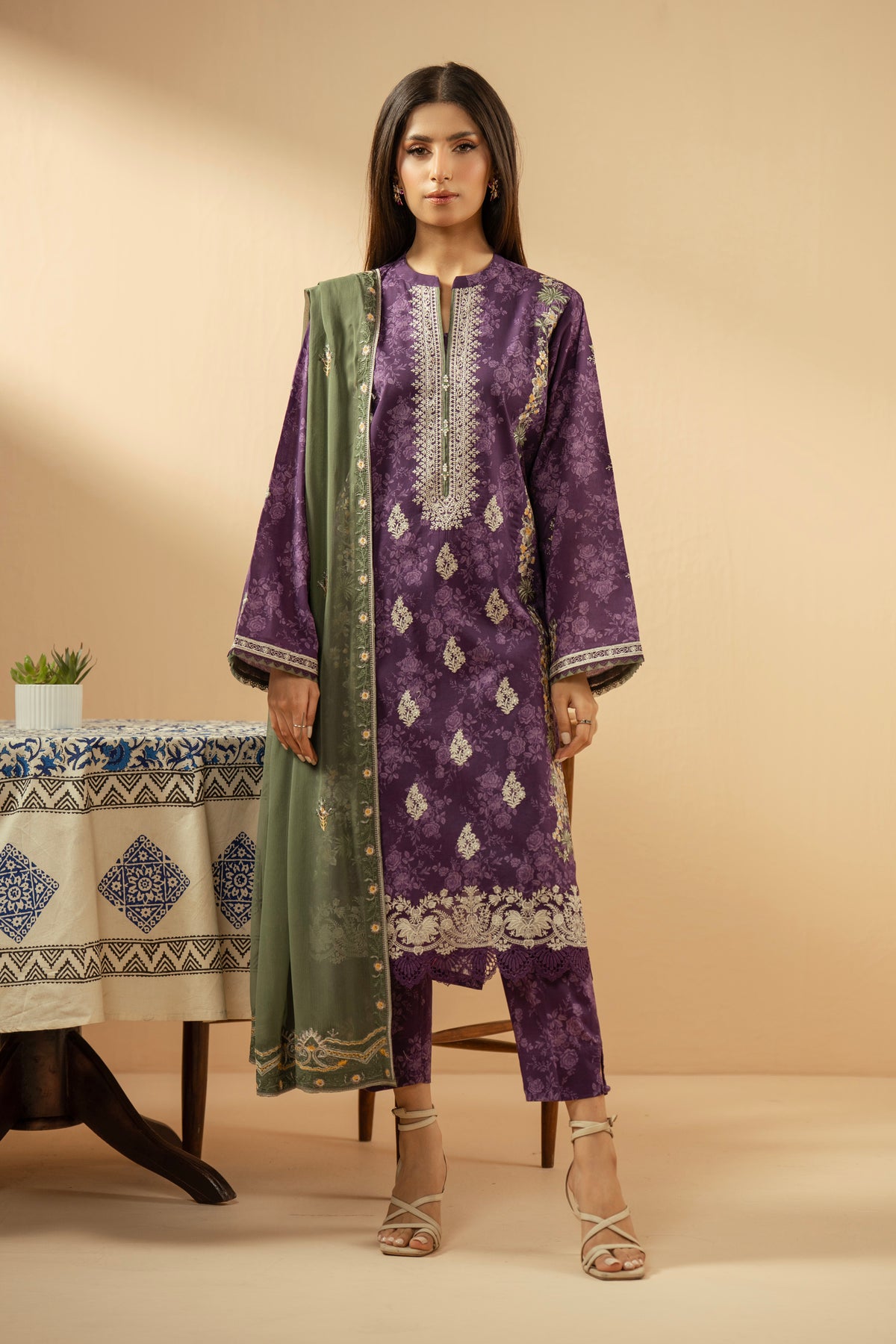 UNSTITCHED 3 PIECE SUIT