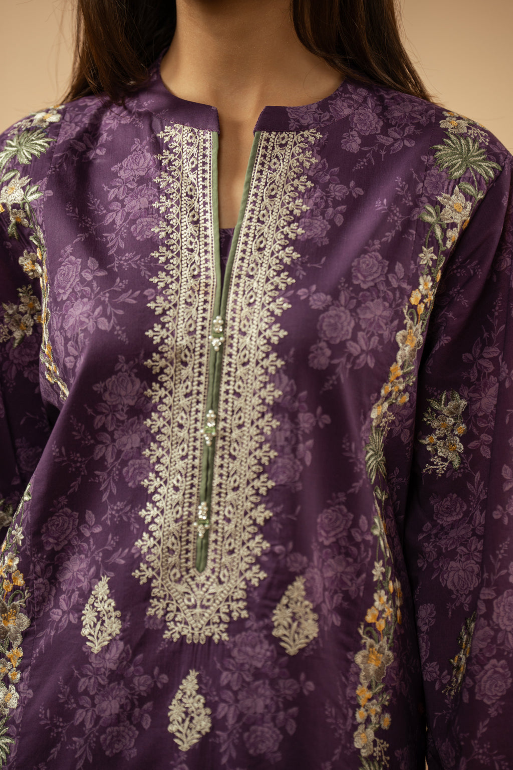 EMBROIDERED LAWN UNSTITCHED 3 PIECE SUIT