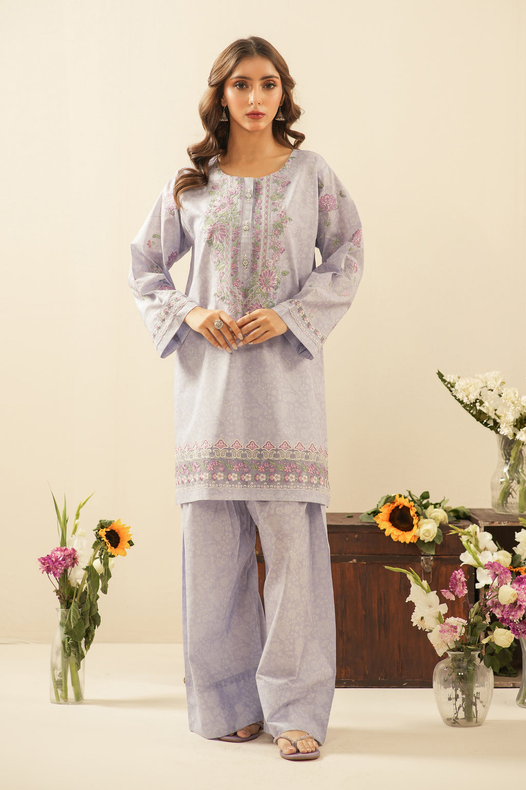 EMBROIDERED LAWN UNSTITCHED 3 PIECE SUIT