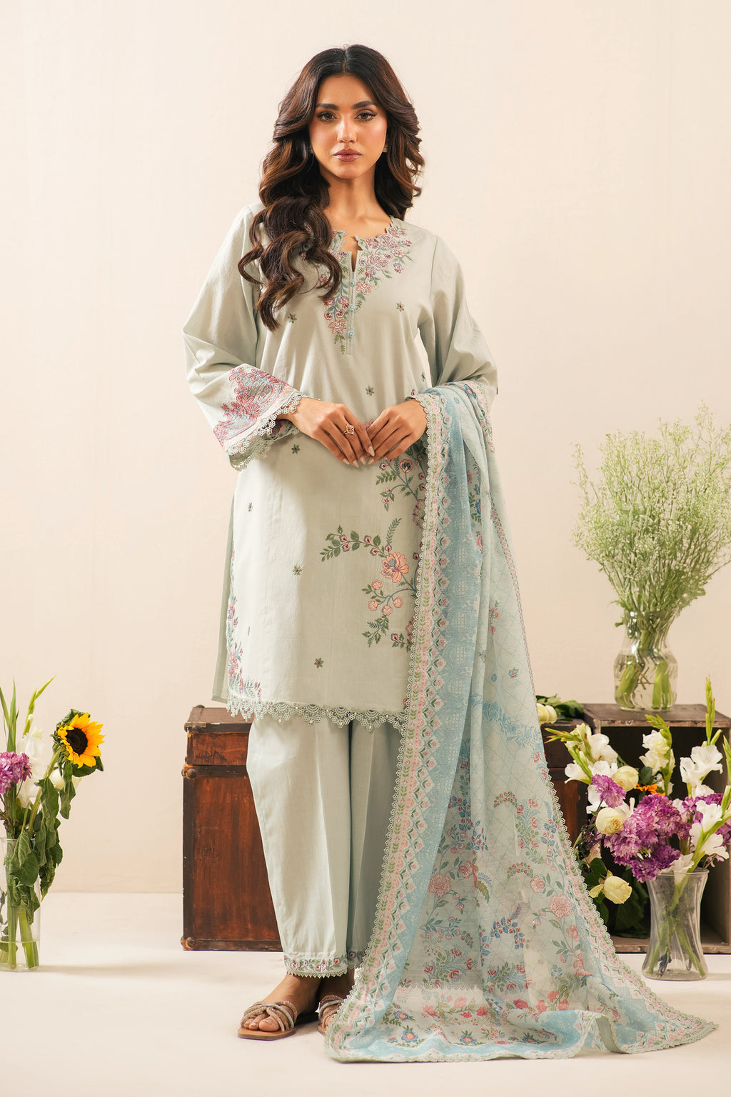 EMBROIDERED CAMBRIC UNSTITCHED 3 PIECE SUIT