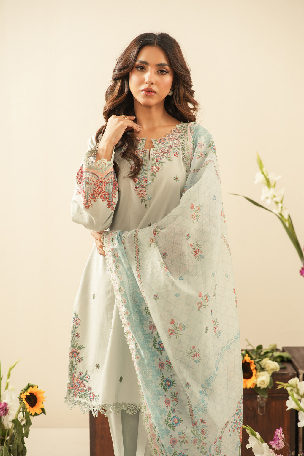 EMBROIDERED CAMBRIC UNSTITCHED 3 PIECE SUIT