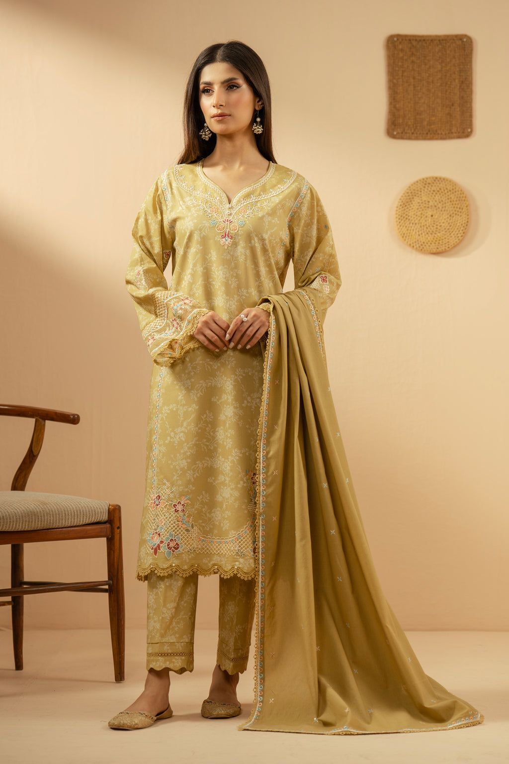 EMBROIDERED CAMBRIC UNSTITCHED 3 PIECE SUIT