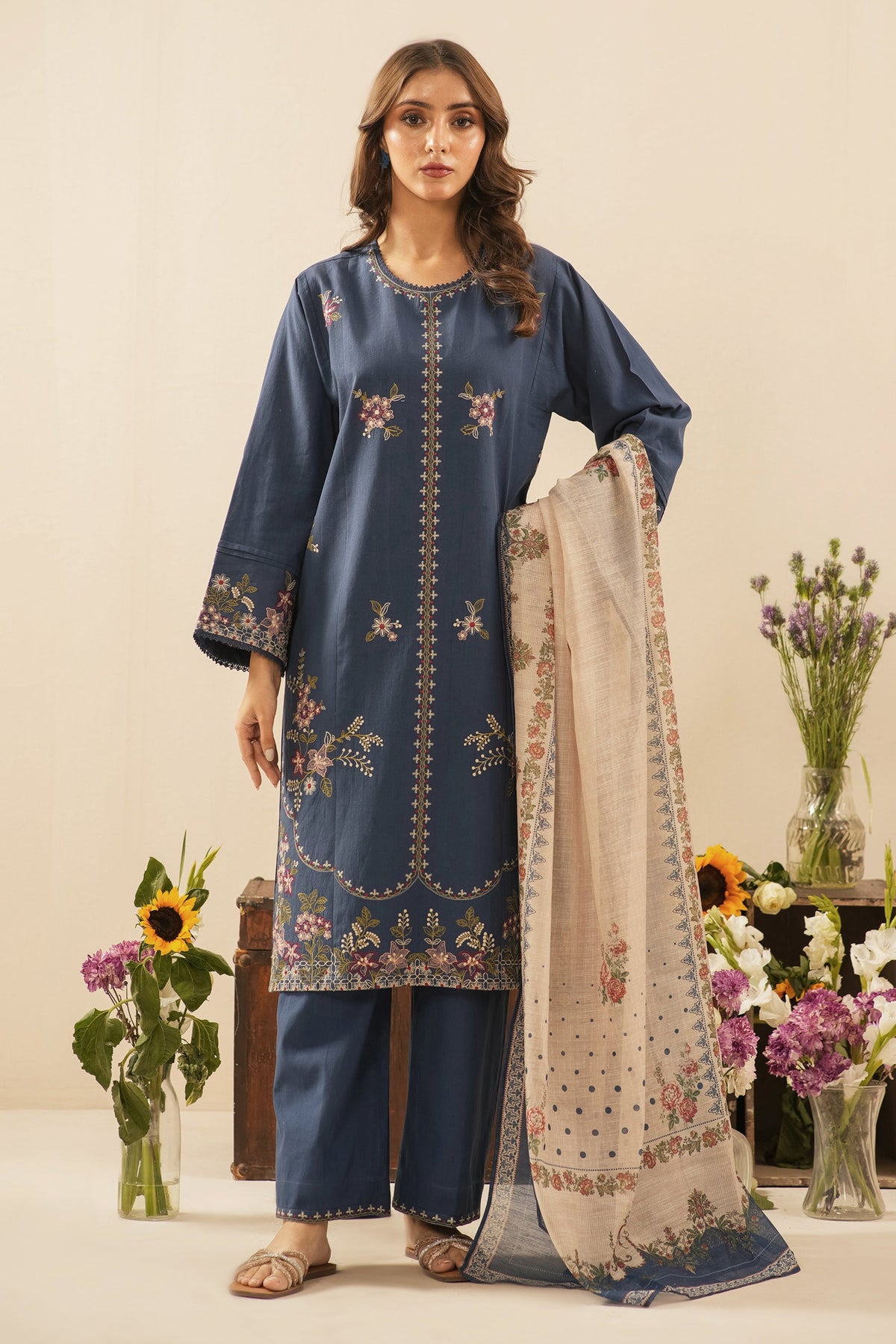 EMBROIDERED CAMBRIC UNSTITCHED 3 PIECE SUIT