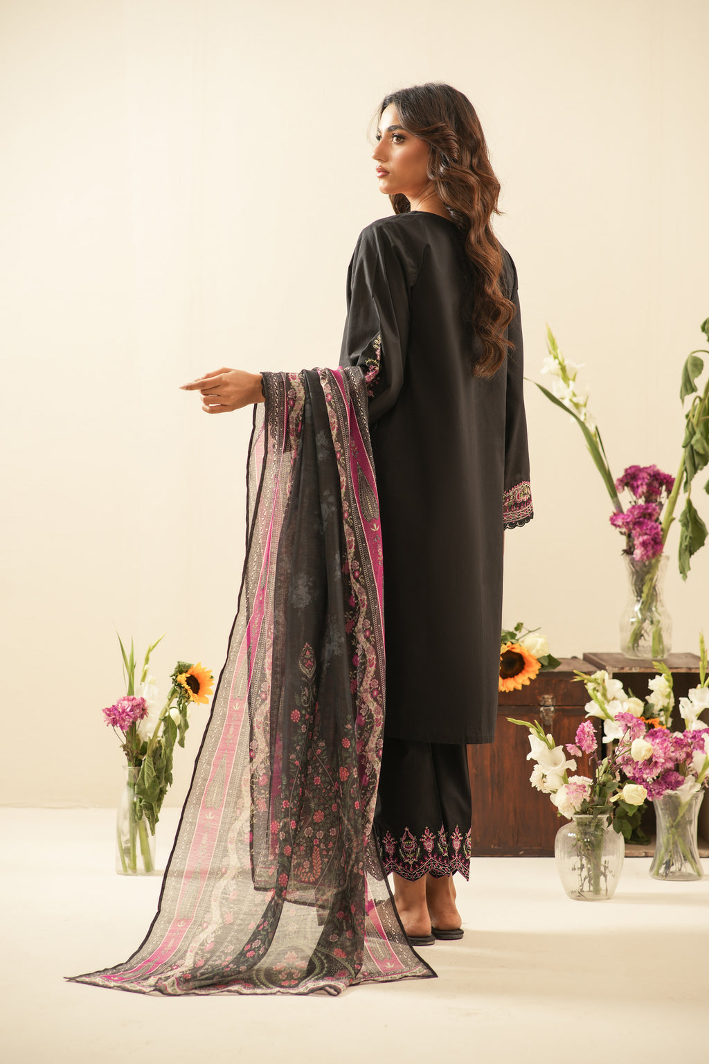 EMBROIDERED CAMBRIC UNSTITCHED 3 PIECE SUIT