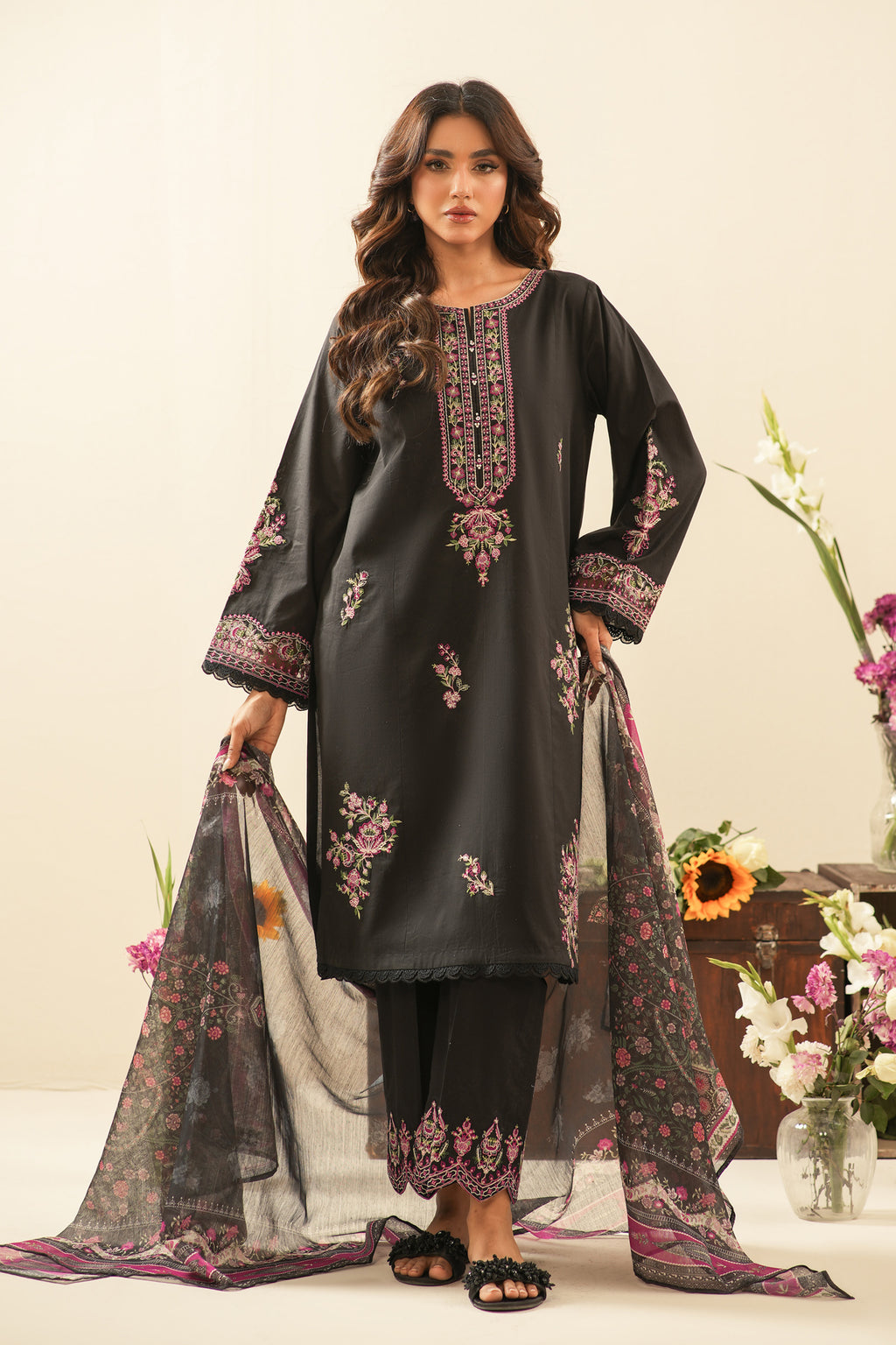 EMBROIDERED CAMBRIC UNSTITCHED 3 PIECE SUIT