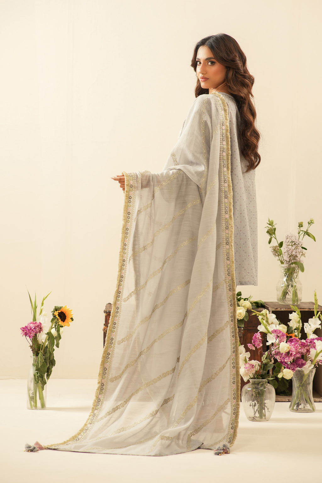 EMBROIDERED CAMBRIC UNSTITCHED 3 PIECE SUIT