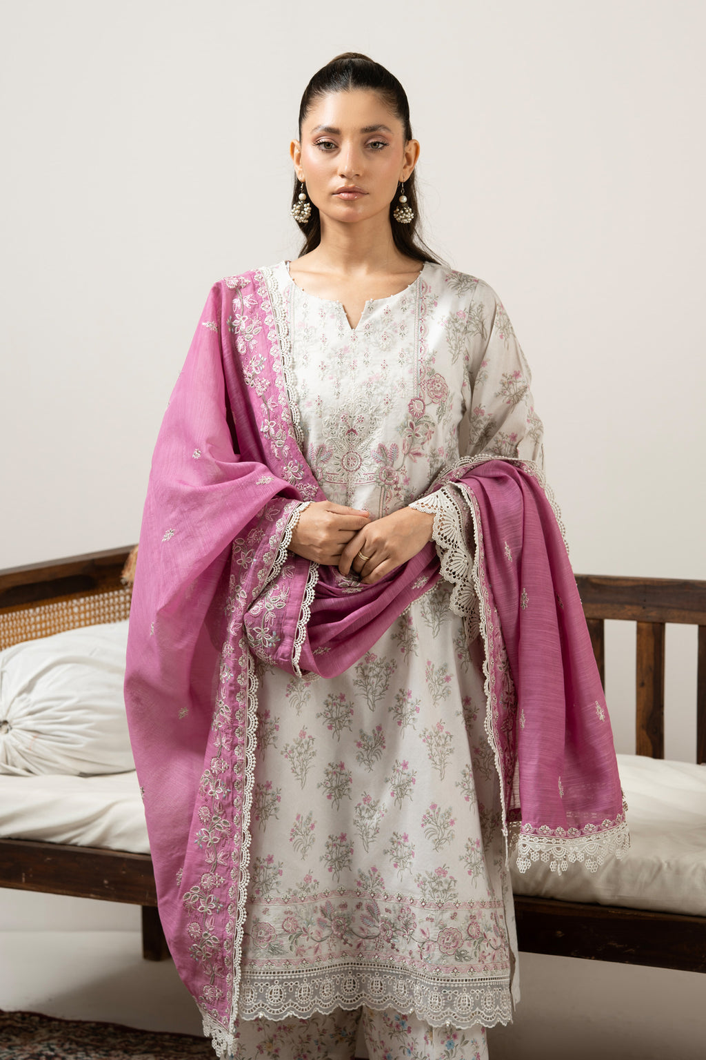 EMBROIDERED CAMBRIC UNSTITCHED 3 PIECE SUIT