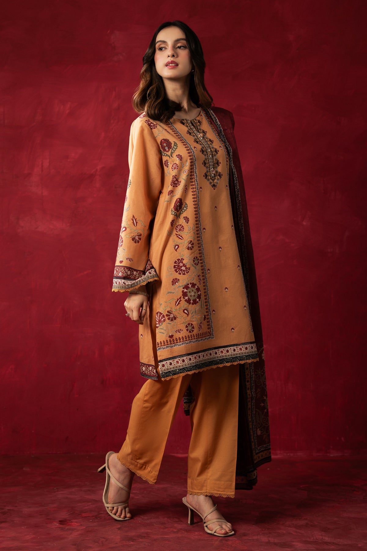 STITCHED 3 PIECE SUIT