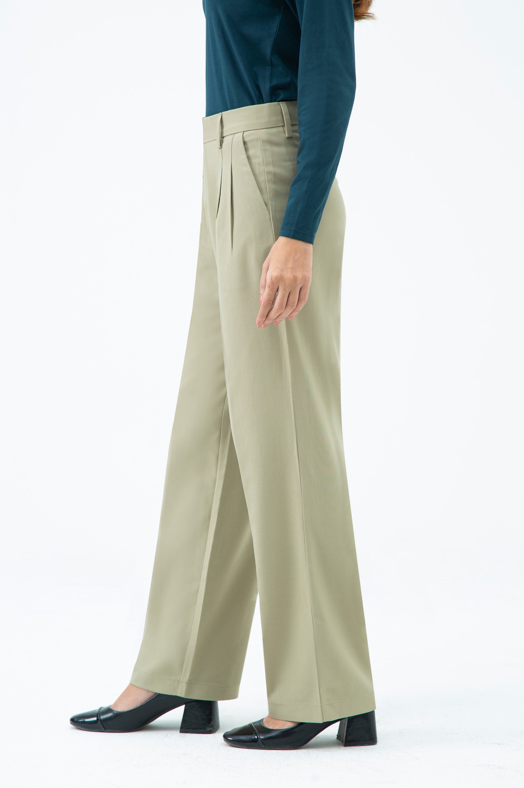STRAIGHT FIT PANTS