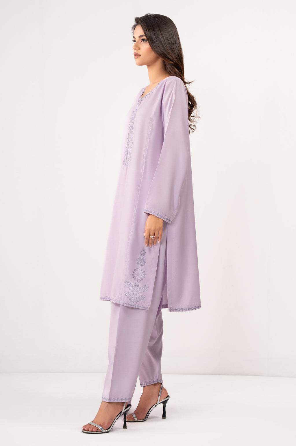 EMBROIDERED SUIT