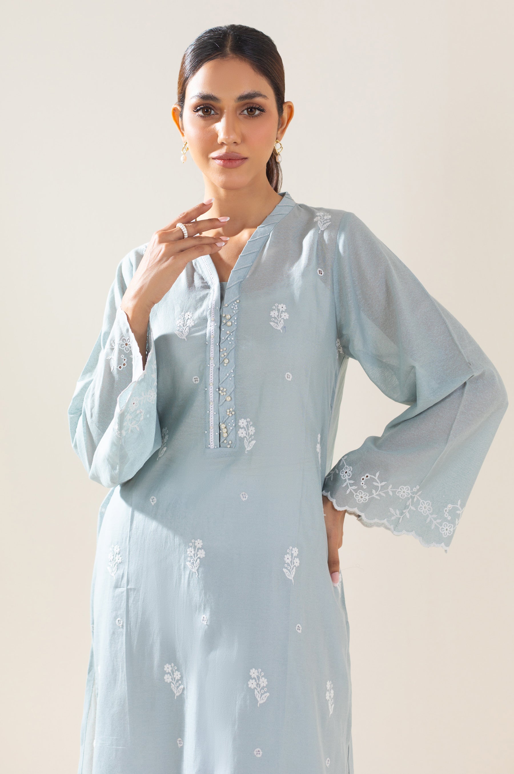 LOUIS VUITTON ネイビー セーター M Stitched 1 Piece Textured Lawn Chikankari Embroidered Shirt