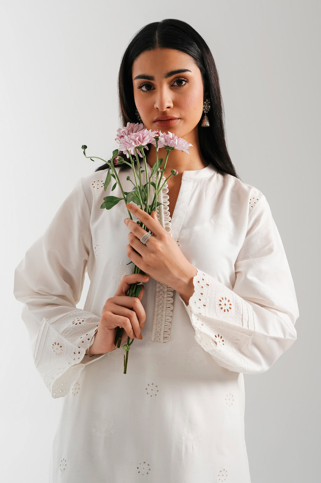 STITTCHED 1 PIECE EMBROIDERED POPLIN CHIKANKARI TOP