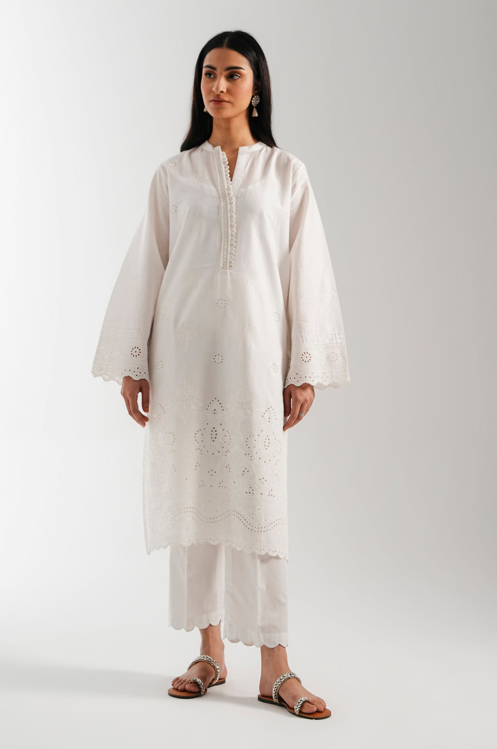 STITTCHED 1 PIECE EMBROIDERED POPLIN CHIKANKARI TOP