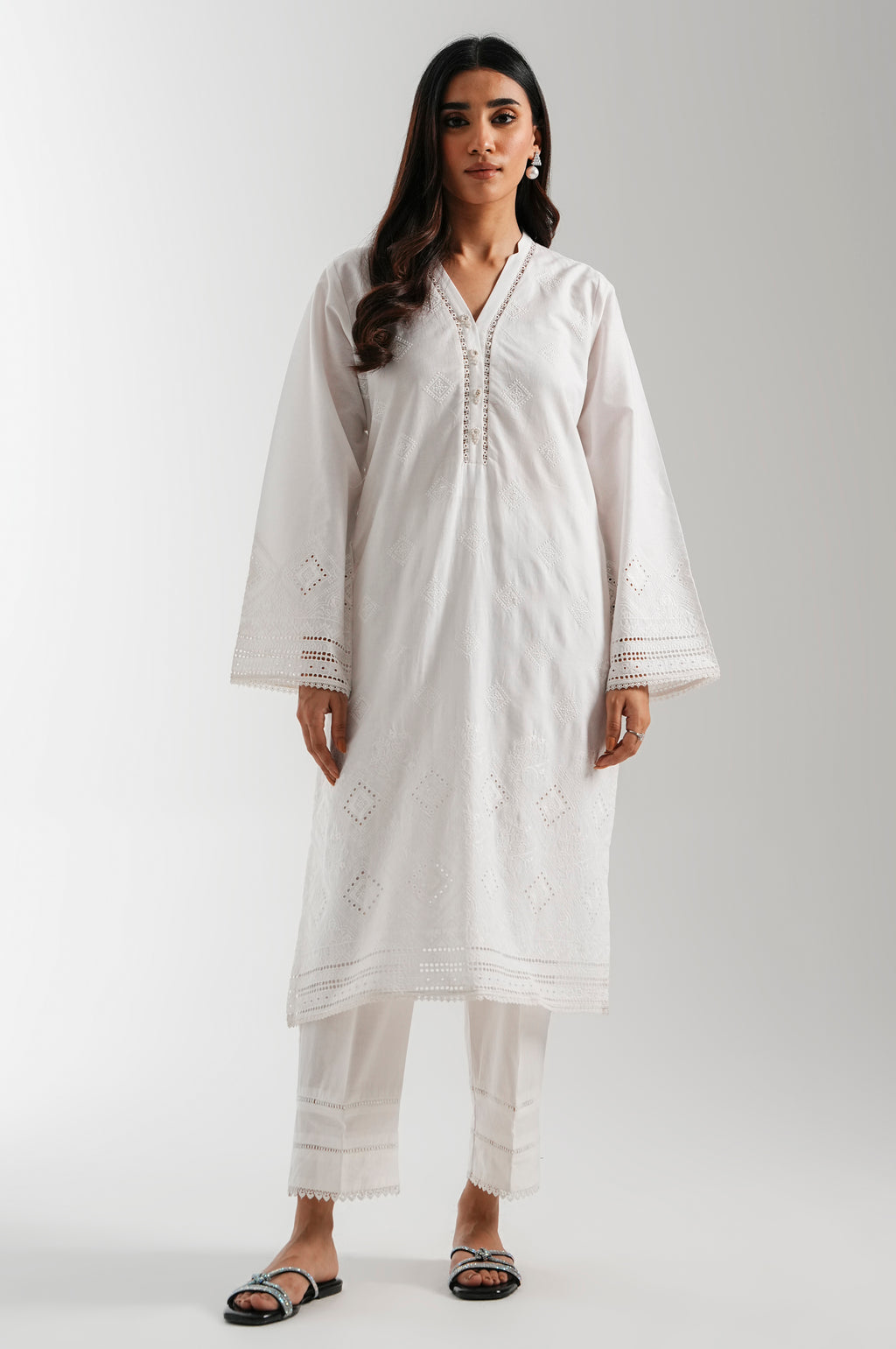 CHIKANKARI TOP