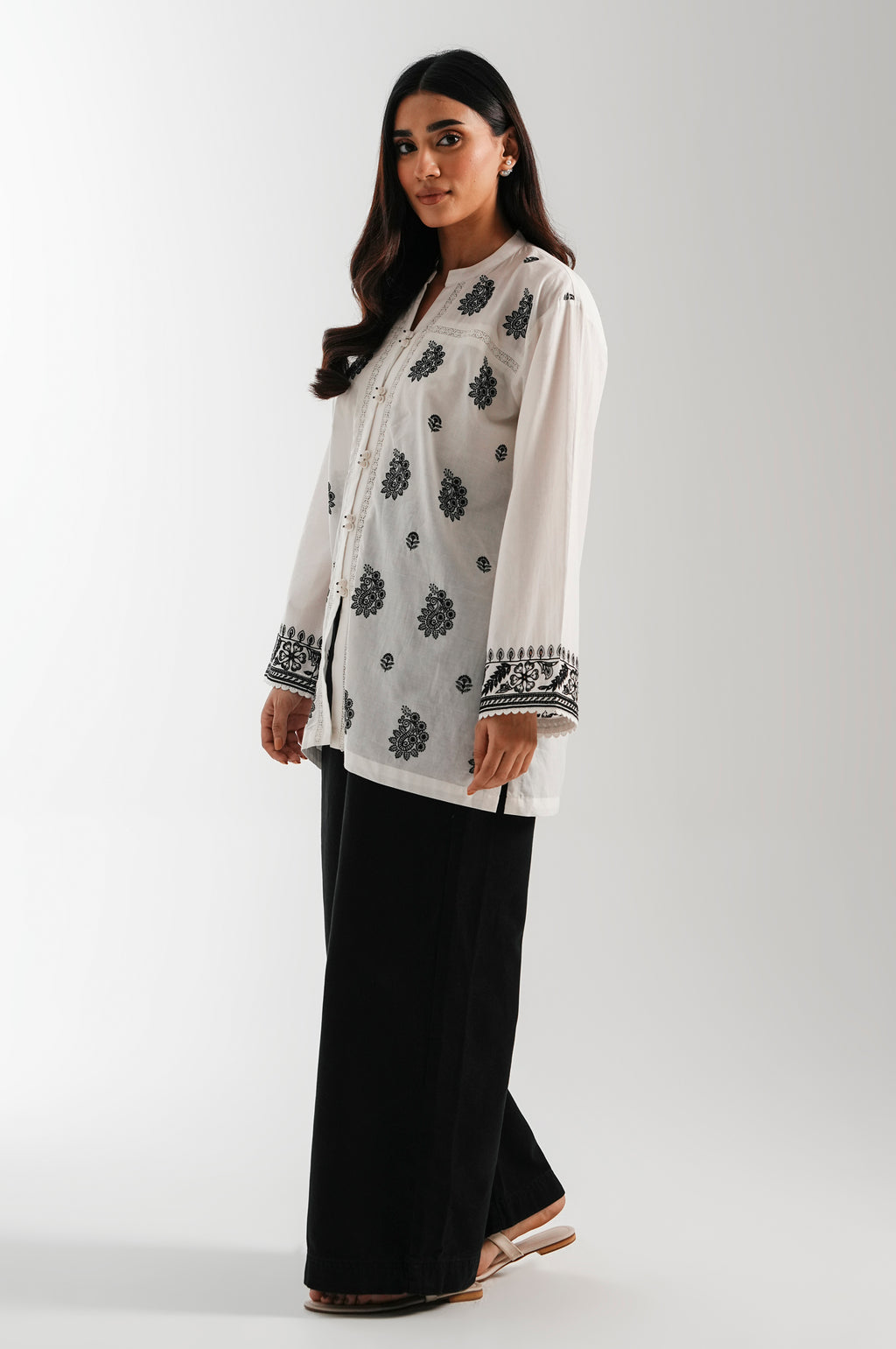 CHIKANKARI TOP